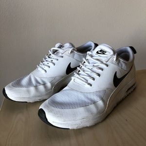 Nike Air Max Thea (9.5)